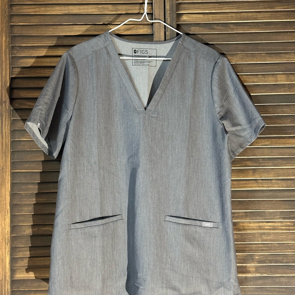 Figs Gray Technical Collection Casma Top
